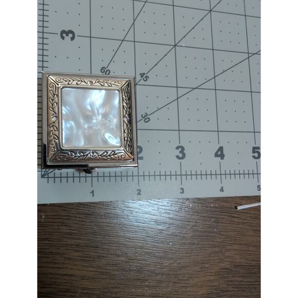 Brighton mother of pearl Pill Box w/ Mirror 4 Crystals 2 Sections Hinged Nice! - Picture 5 of 8